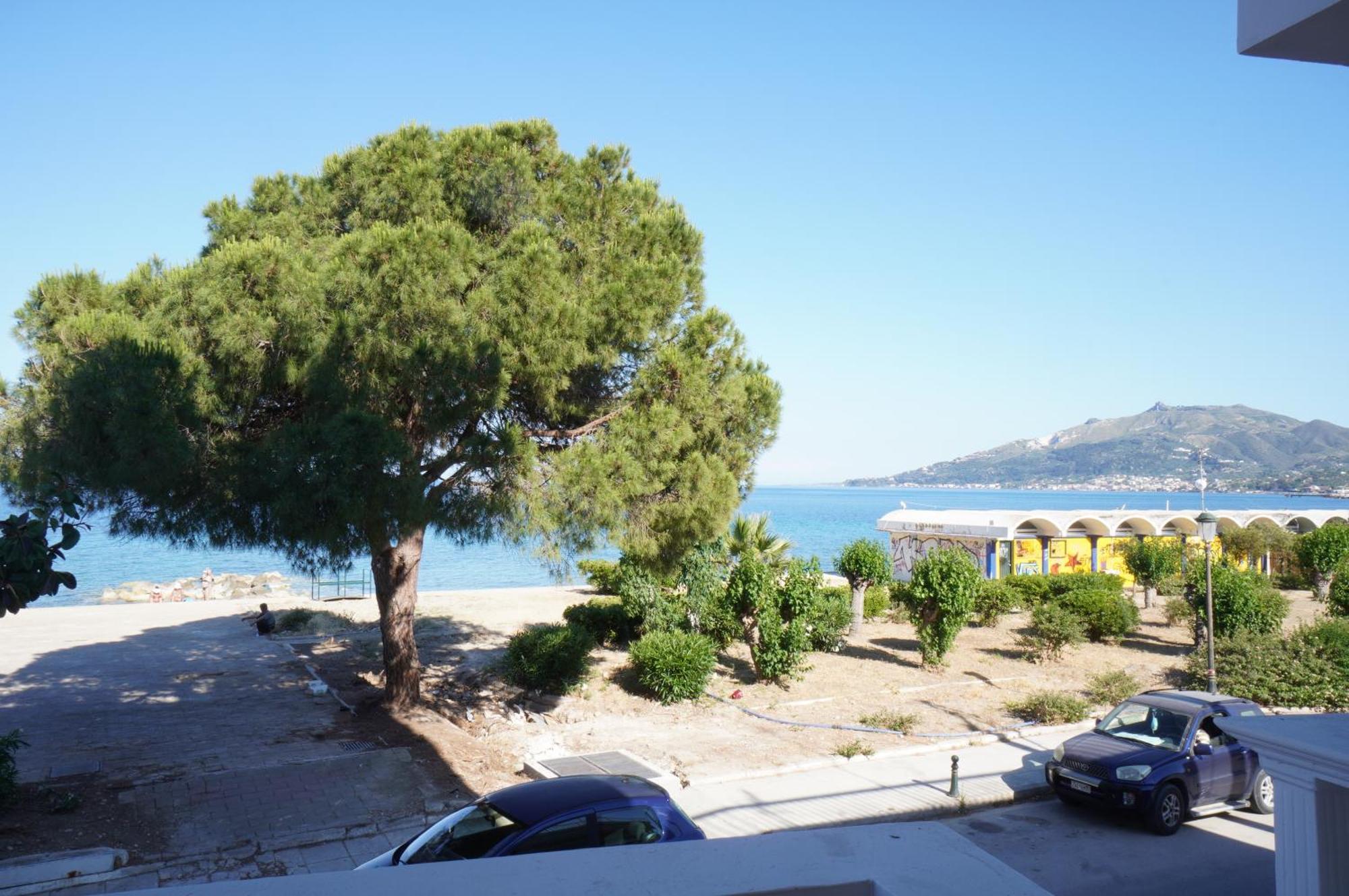 Seafront Spirit Suites Zakynthos Quarto foto