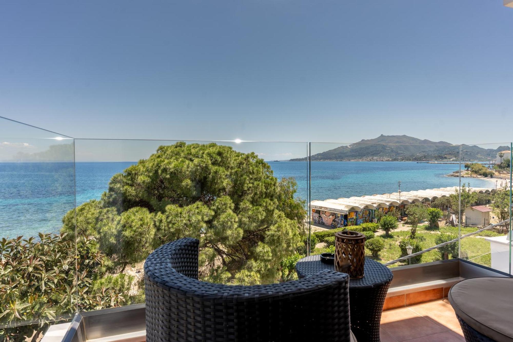 Seafront Spirit Suites Zakynthos Quarto foto
