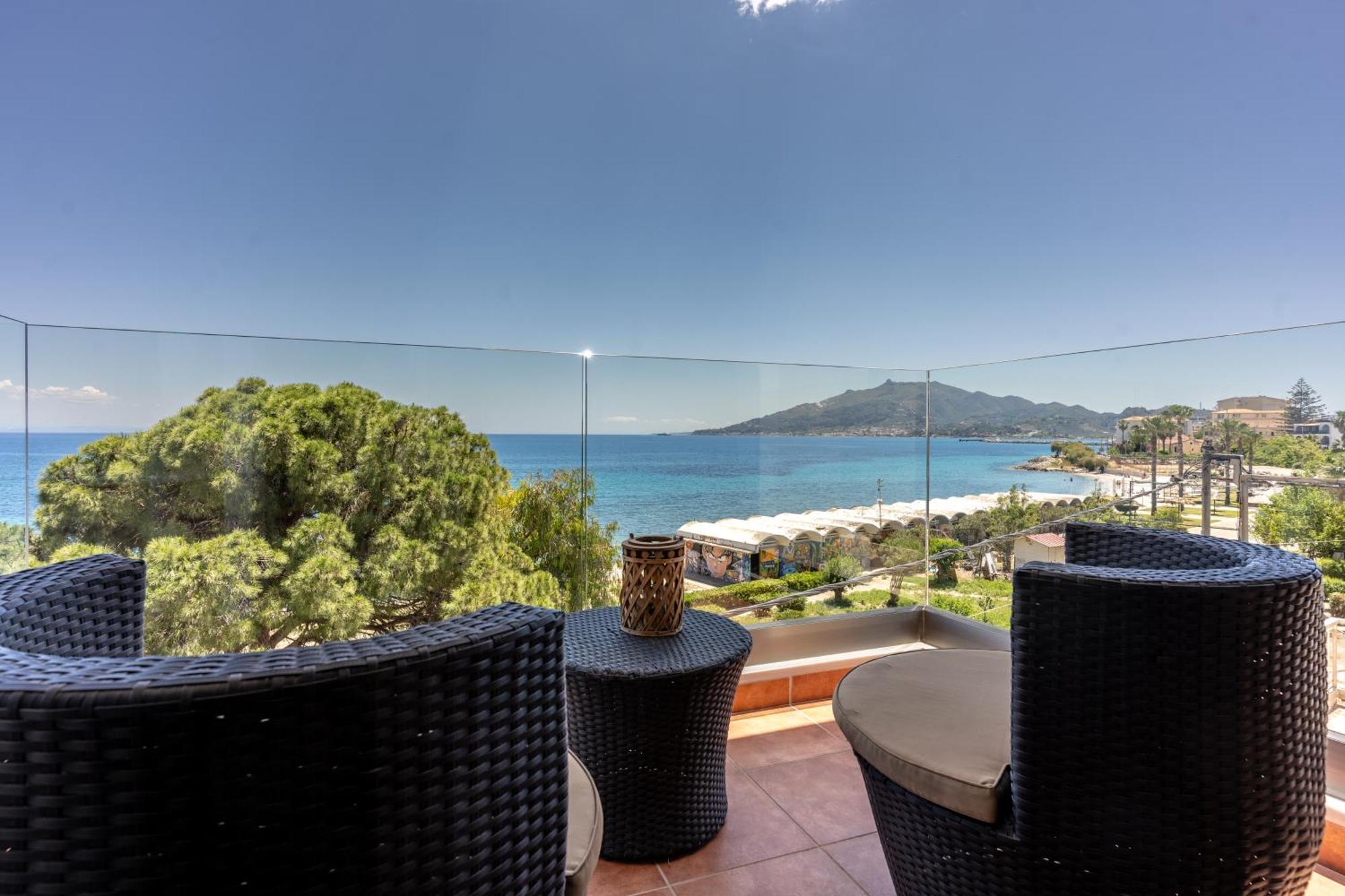 Seafront Spirit Suites Zakynthos Exterior foto