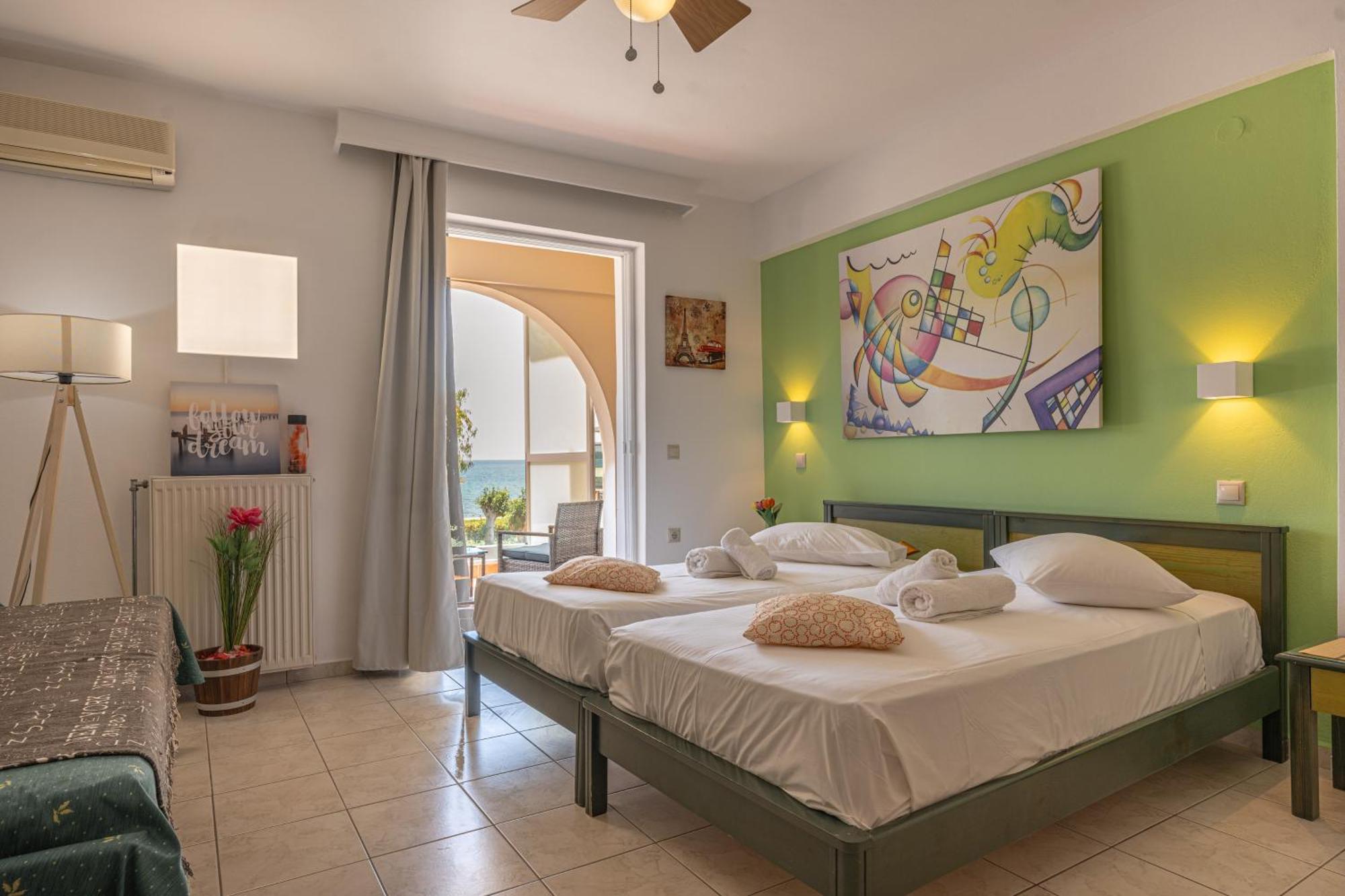 Seafront Spirit Suites Zakynthos Quarto foto